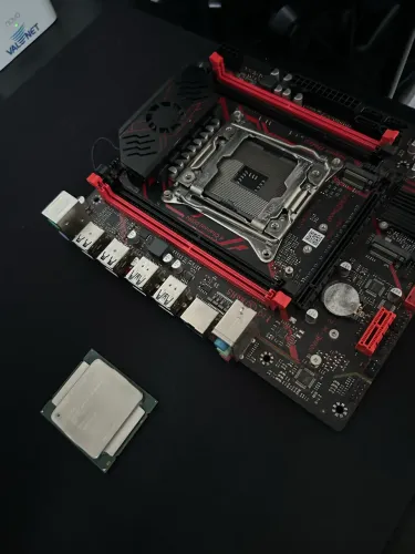 Vendo Placa Mãe qyida h9s + xeon e5 2670 v3