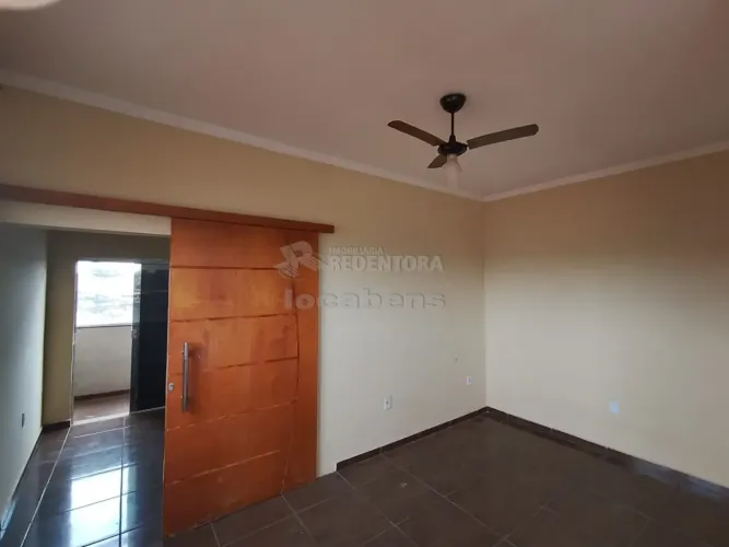 Casa no Mezanino.