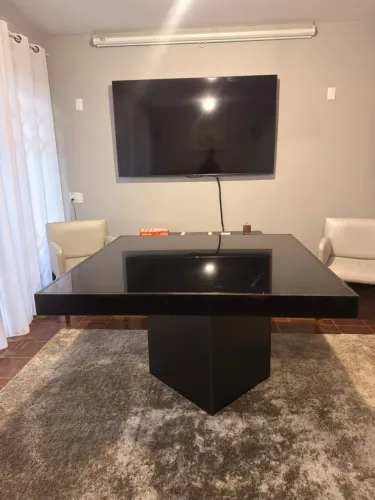 Desapego! Mesa De Jantar Quadrada Vidro E Laca Preta Por Apenas R$ 599