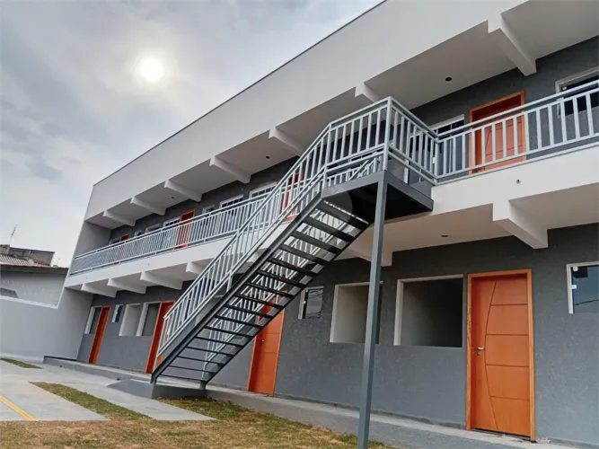 Kit net à venda com 1 quarto no Parque das Laranjeiras em Sorocaba SP - Zona Norte