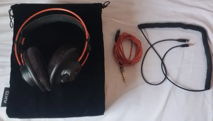 Headphone AKG K712 Pro - Referência de Estúdio (Leia a Descrição)