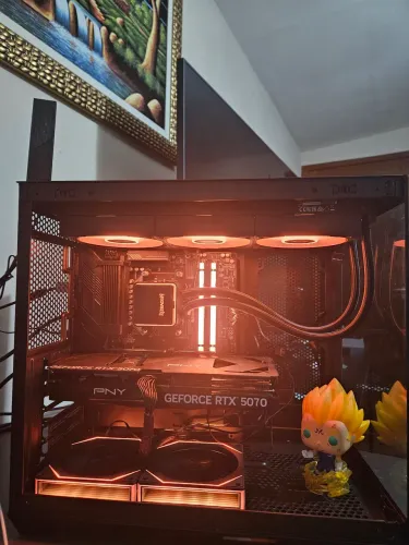 RTX 5070 TRIPLE FAN PNY 12gb