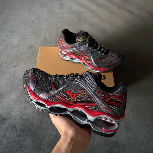 Mizuno Wave Propchecy 1