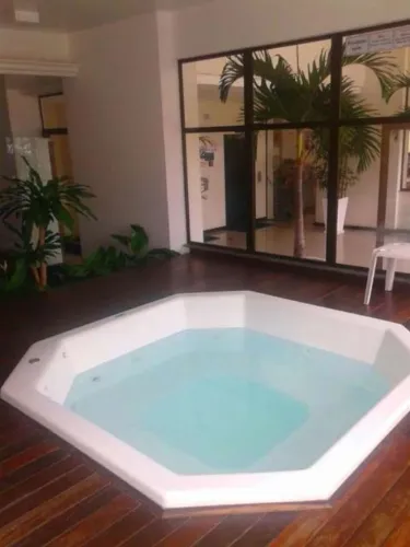 Predio com PISCINA prox Shopping