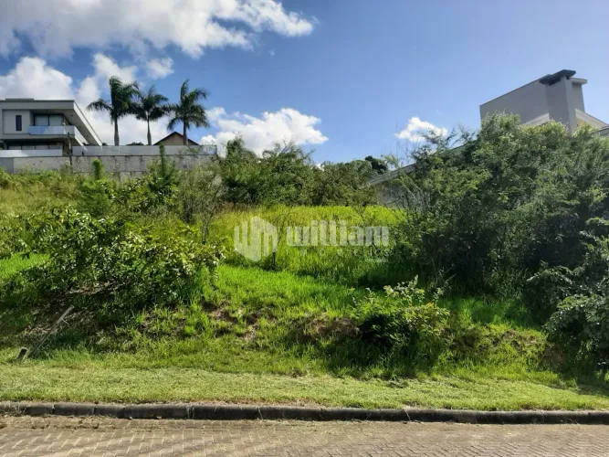 TERRENO NO LOTEAMENTO LAGOA DOURADA