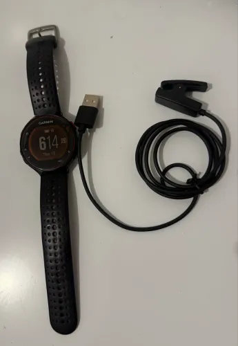 Relógio Garmin 235
