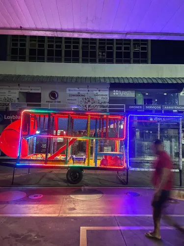 Carreta Brinquedao móvel 