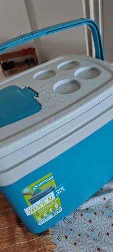 VENDE-SE UM COOLER DE 32 LITROS. PREÇO NEGÓCIAVEL