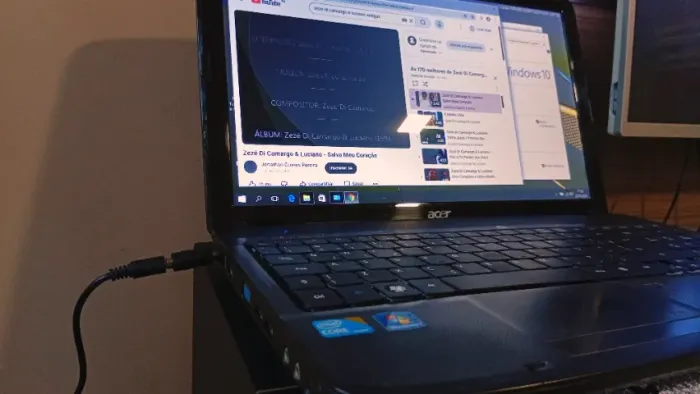 Notebook Aspire  / Intel I3  1 Geração/ 2GB DDR3/ 500GB HD/ HDMI/ Windows 10