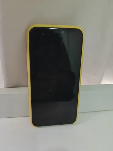 iPhone 11 pro 256Gb com 10 capinhas