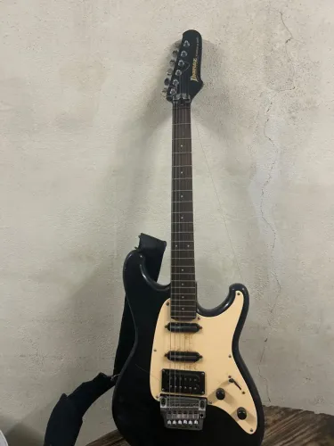 Guitarra Ibanez Roadstar Séries II 1984 (Made in Japan)