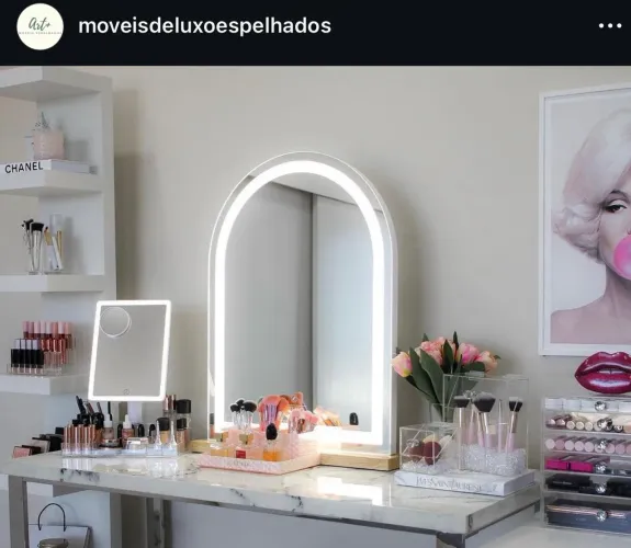Espelho de bancada com LED EMBUTIDO