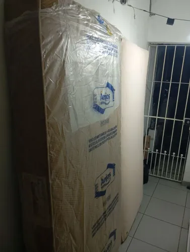 Cama box Queen Size solteiro