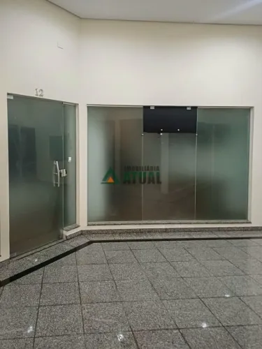 SALA COMERCIAL A VENDA NA REGIÃO CENTRAL DE LONDRINA.
