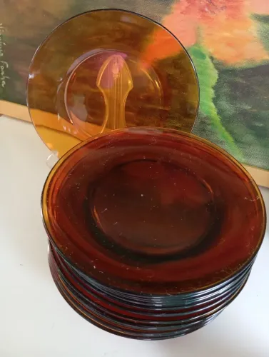 Vendo meia dúzia de prato de sobremesa da duralex todos perfeitos