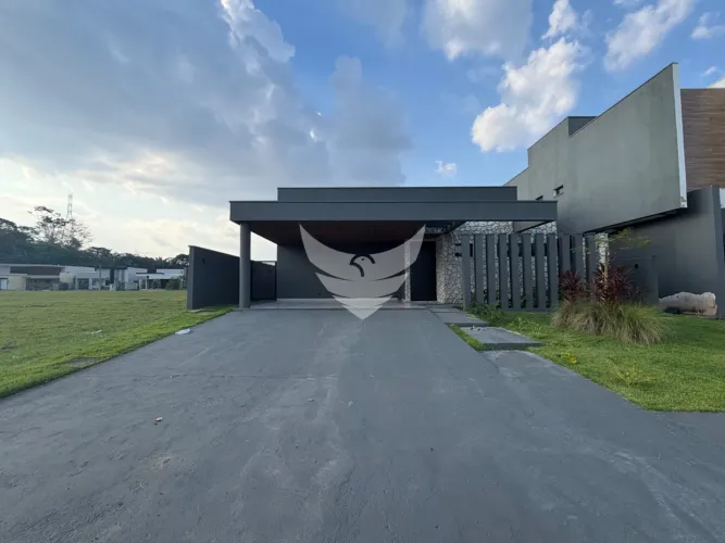 CASA A VENDA NO CONDOMÍNIO ALPHAVILLE