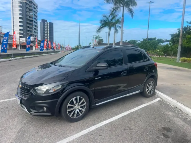 Chevrolet Onix Activ 1.4 8V Flex Mec. 4P 2017