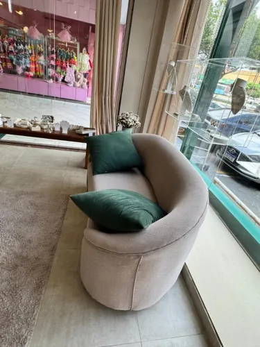 SOFÁ LOJA DE SEMIJOIAS DE LUXO À VENDA