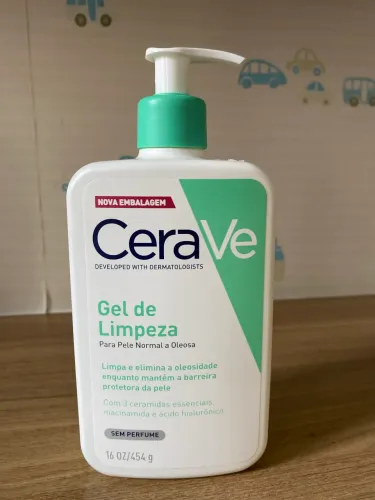 Gel de limpeza CERAVE para pele normal a oleosa 454g