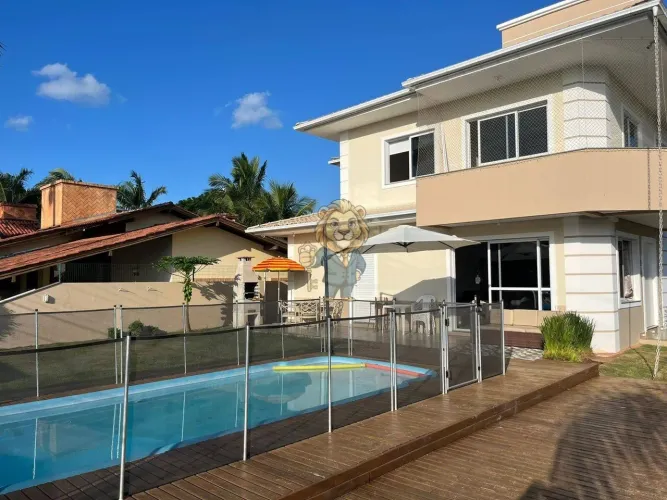 Casa com 5 quartos para Aluguel Anual em Jurerê