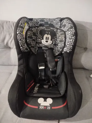 Cadeirinha de automóveis
