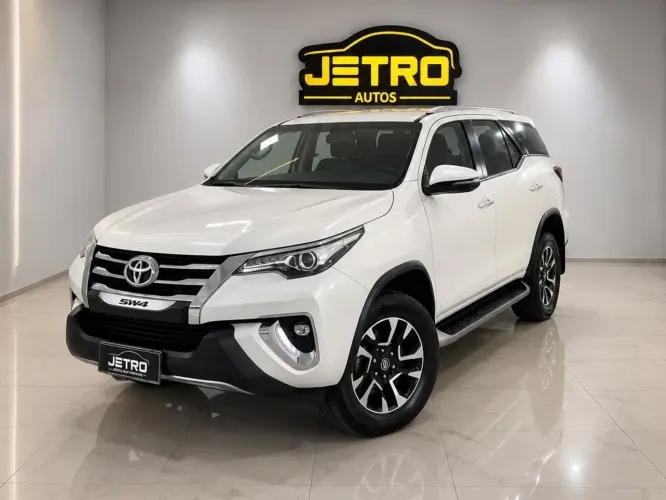 Toyota Hilux SW4 SRX 4X4 2.8 TDI 16V Dies. Aut. 2020