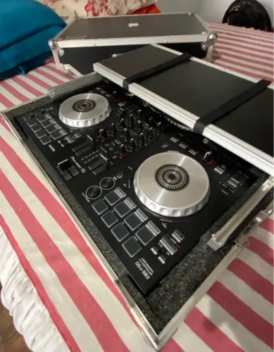 Controladora Pionner DDJ SB3