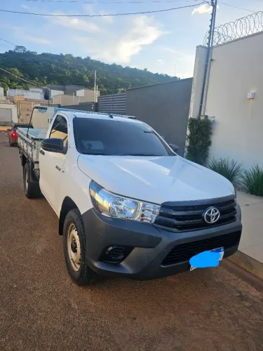 Toyota Hilux Chassi 4X4 2.8 TDI Diesel Mec. 2021