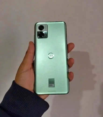 Moto Edge 30 neo 256 gb 8 ram(Aceito cartão)