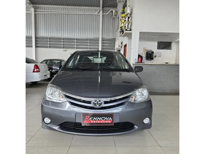 Toyota Etios XLS Sedan 1.5 Flex 16V 4P Mec. 2013