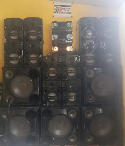 Vende-se SOM semi novo/ Podendo vender as peças soltas também