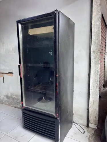 Geladeira expositora