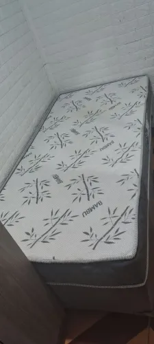 Cama box + colchão de solteiro d33