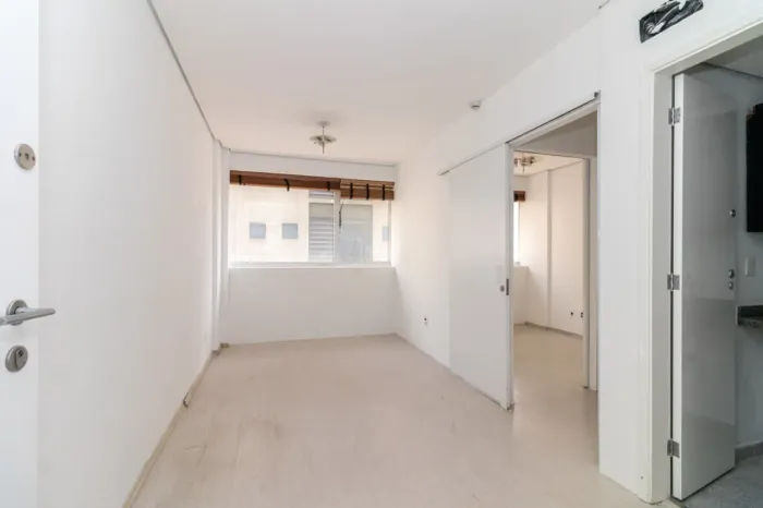 Sala comercial na Rua Desembargador Eliseu Guilherme, 200 - Sala 308  230 m²