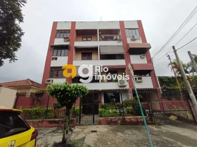 APARTAMENTO LOCALIZADO NA RUA JERÔNIMO PINTO, POSSUINDO DOIS QUARTOS COM ARMÁRIOS, SALA CO