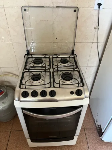 VENDO FOGÃO ELECTROLUX 4 BOCAS