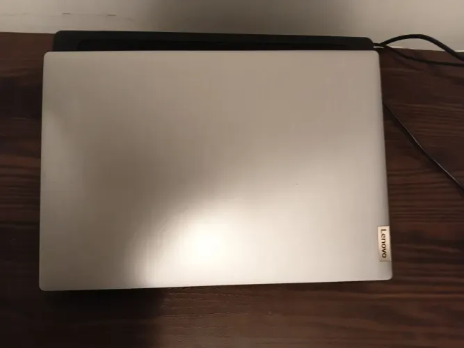 Notebook lenovo ideaped 3 com um I510210U!