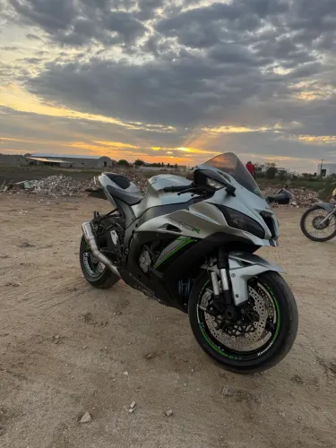 Kawasaki ninja 1.000 cc 2018, 13.000 abaixo da FIP!