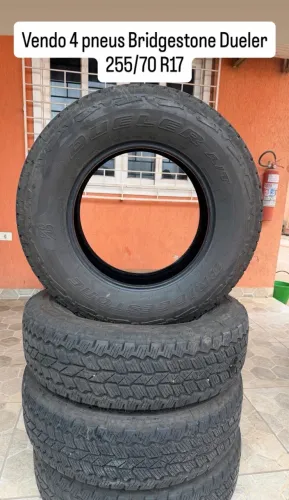 Pneus Bridgestone Dueler Aro 17