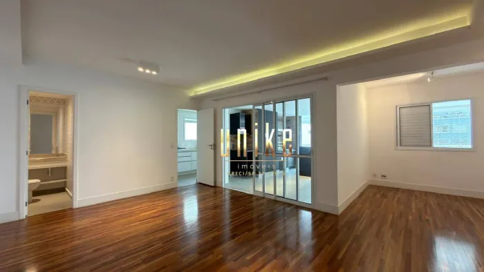 Apartamento para Alugar, 3 dormitórios, 125m² por R$8.265/mês - Pátio Condomínio Clube no