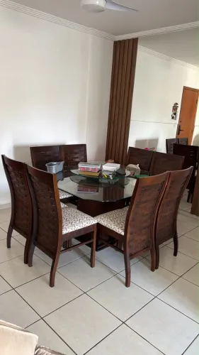 Mesa de jantar 8 lugares 