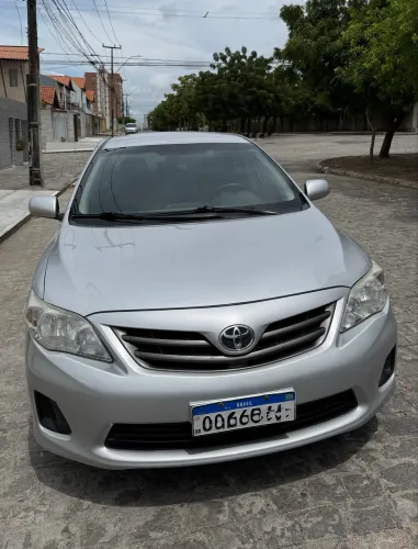 Toyota Corolla GLI 1.8 Flex 16V Aut. 2014