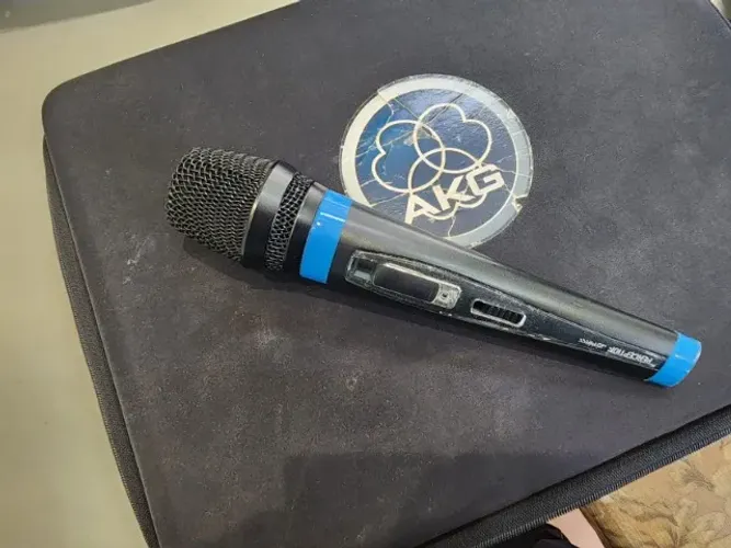 3. Microfone akg s/fio ht 45 pw + receptor sr45 