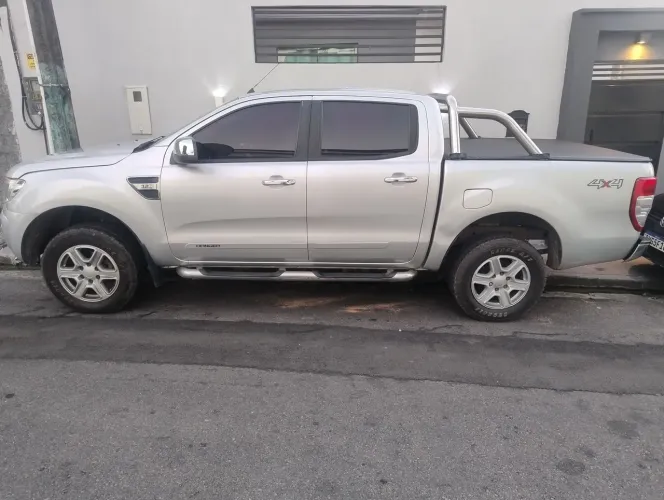 Ford Ranger XLT 3.2 20V 4X4 CD Diesel Aut. 2015