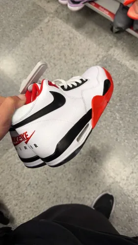Tênis Nike