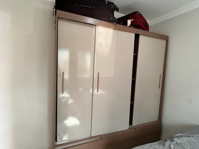 Guarda-roupa 3 Portas 