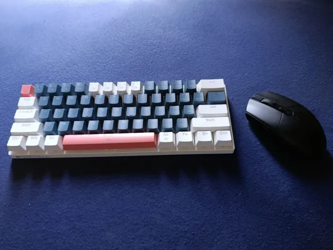 VENDO TECLADO E MOUSE SEMINOVOS