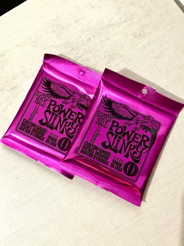 02 Packs Ernie Ball 0.11 [ORIGINAIS da Guitar Center USA]