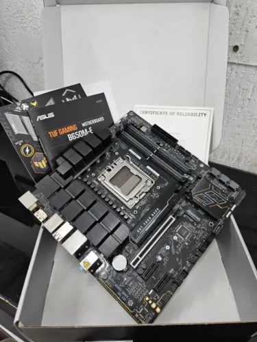 Placa Mae Asus Tuf Gaming B650m-e Wifi Ddr5 Amd Am5 M-atx