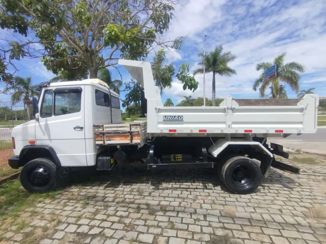 Mercedes Benz 710 Plus